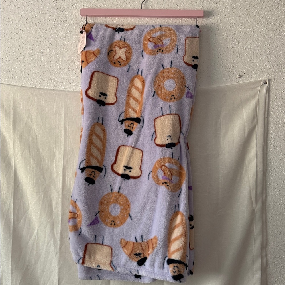 Betsey Johnson Cute Pastry Print Blanket